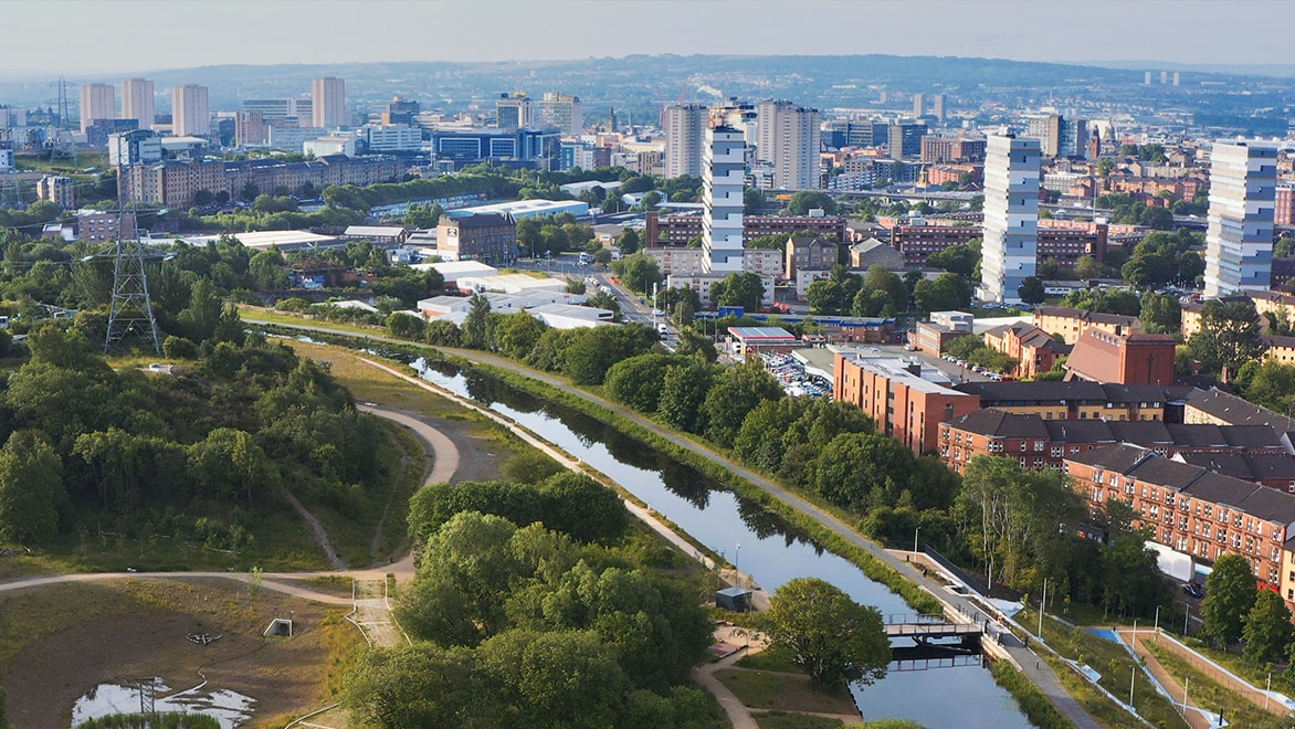 38-mile-long canal weaves its way through North Glasgow